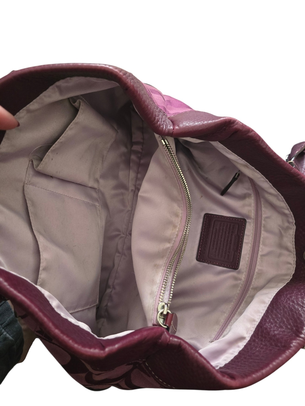 Coach Penelope Magenta Shoulder Signature Canvas Tote Bag 14422 - Picture 7 of 12